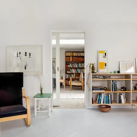 Casa vacanze 2 Bedroom Nice In *